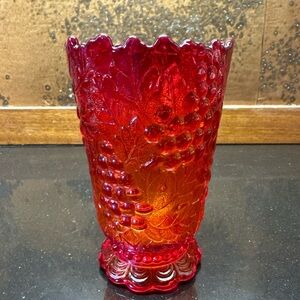Imperial Glass Amberina Grapes And Leaves Footed Vase GLOWS 6”